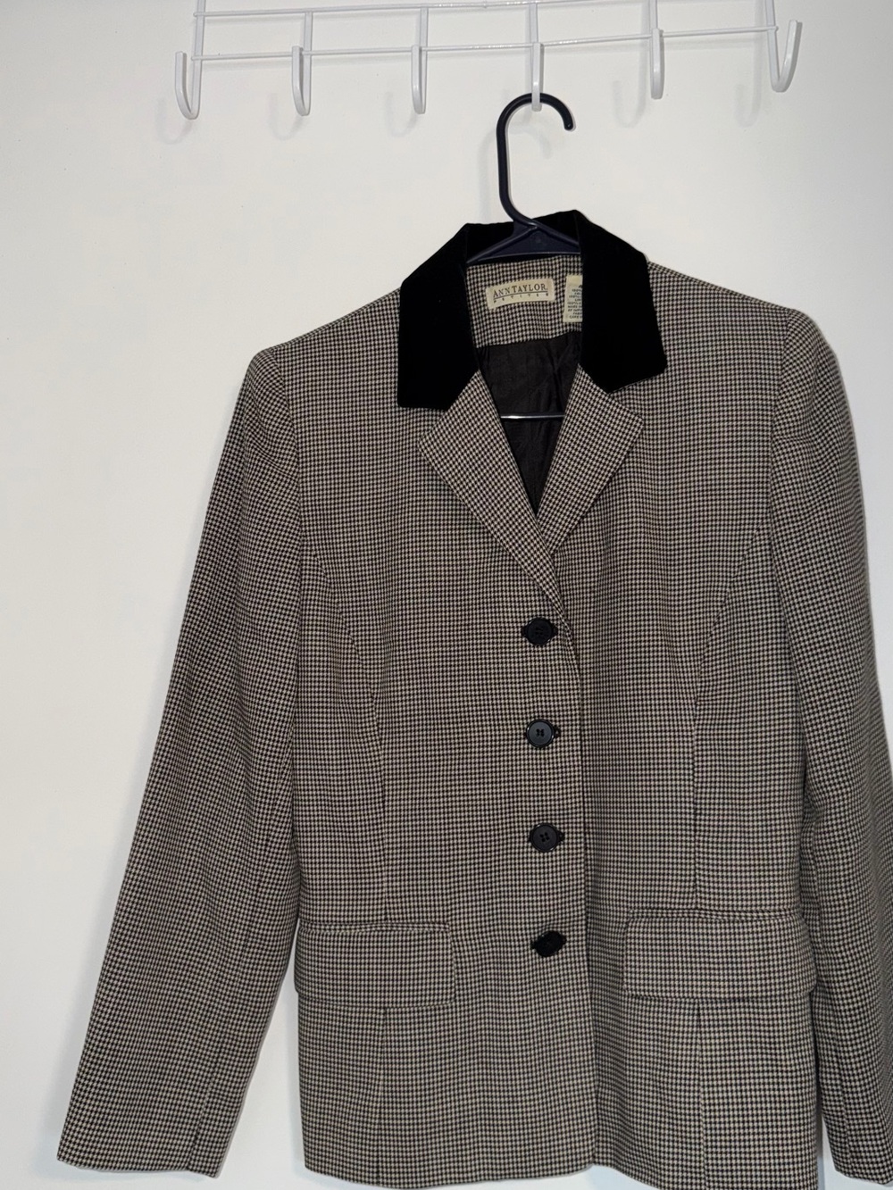 Ann Taylor Black & Cream Houndstooth Blazer